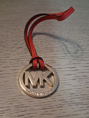 MIchael Kors Hang Tag